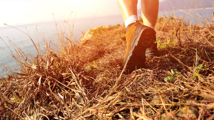 Hiking Comfort: Overcoming Swollen Feet
