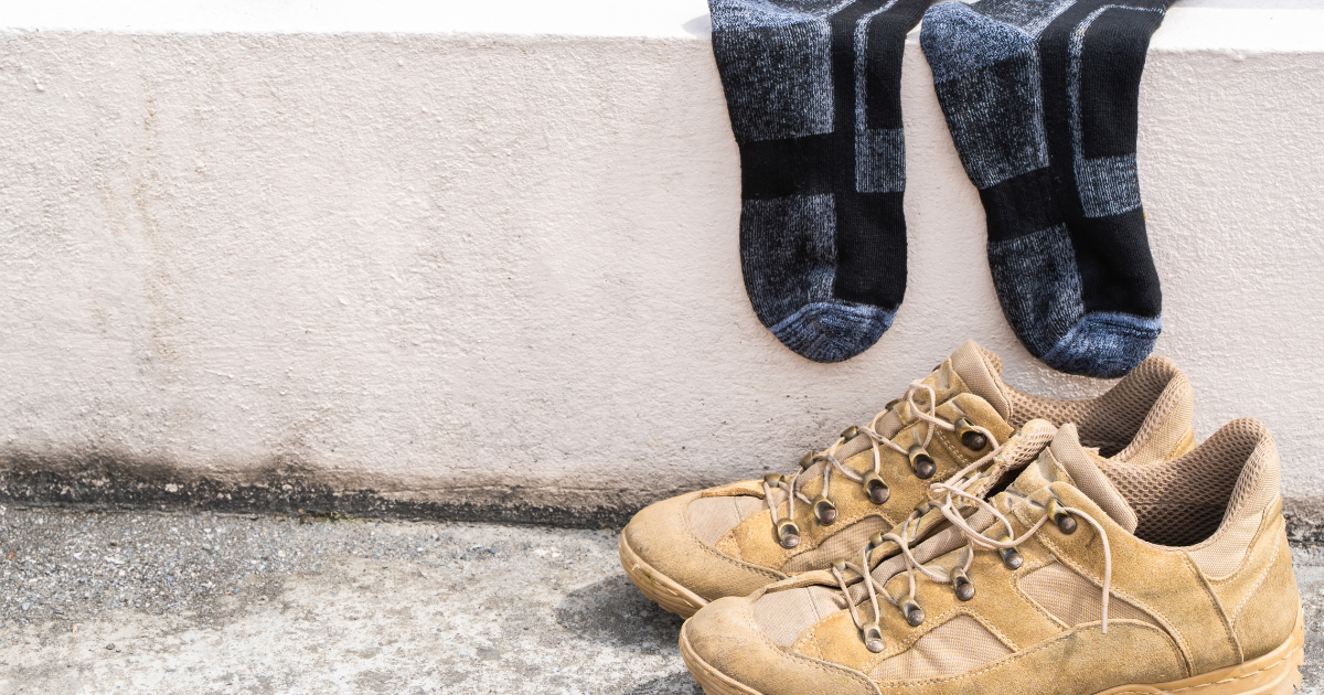 proper hiking shoes