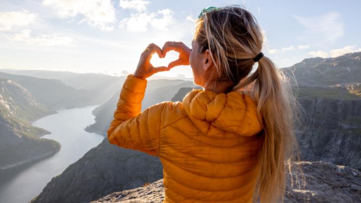 Hiking and Happiness: Unveiling the Mental Health Connection
